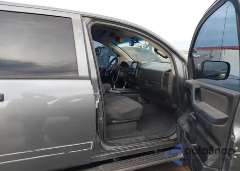 2013 Nissan Titan Sv z USA, uszkodzony, nr VIN 1N6AA0ED4DN313183